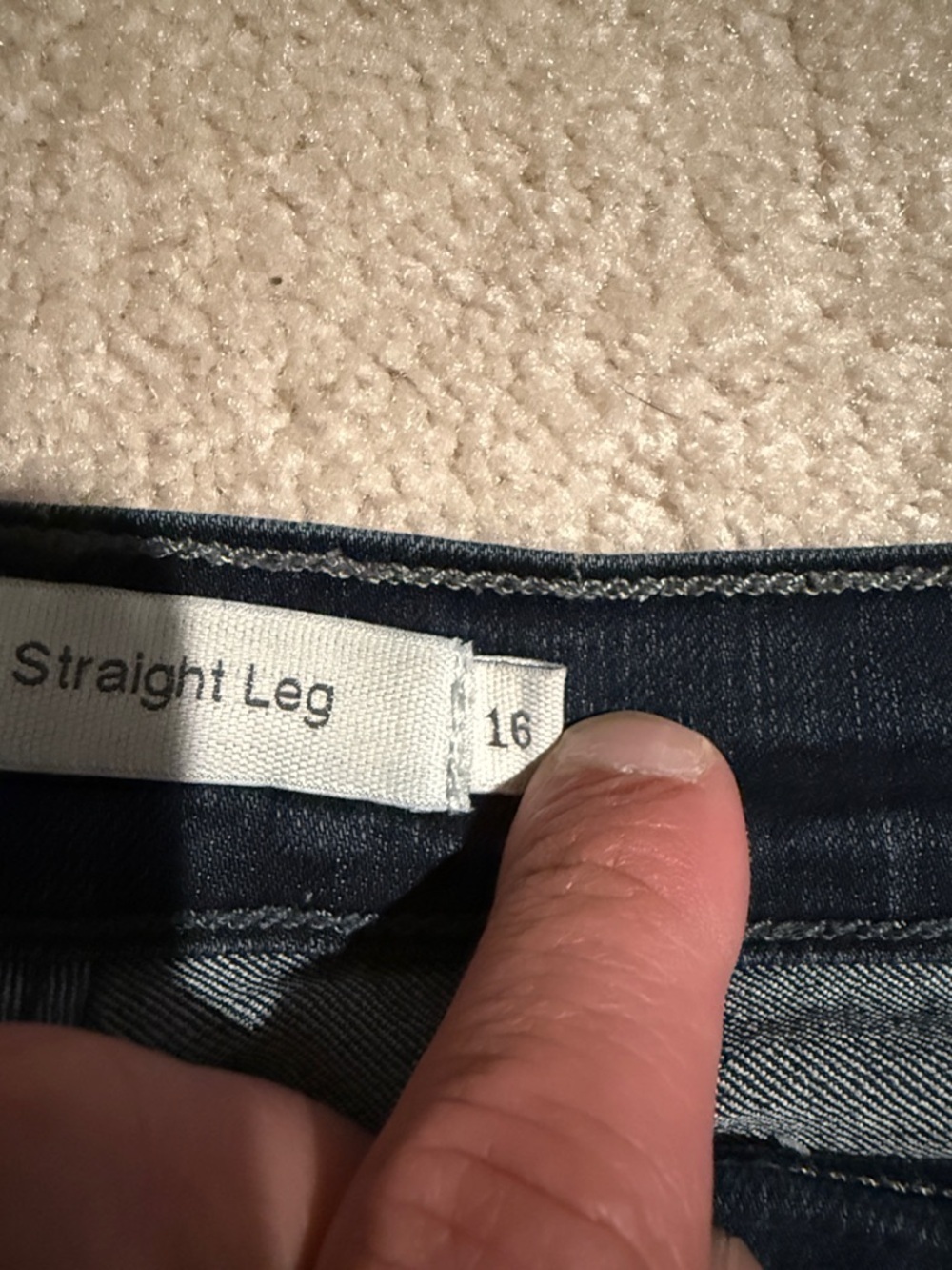 Levi's Women's 505 Straight Leg Jeans in Dark Blue - Picture 6 of 13